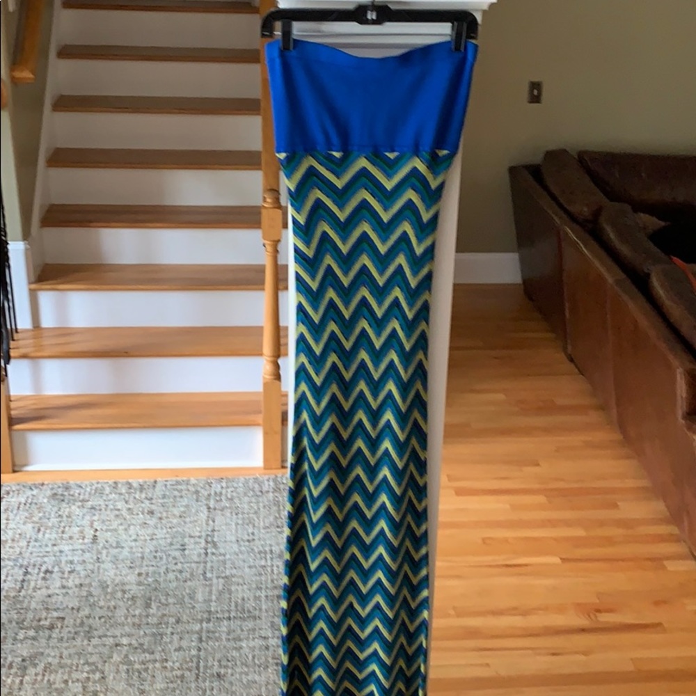 bebe maxi dress